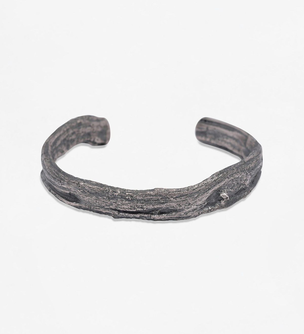 Silver bracelet Romaní opened flat