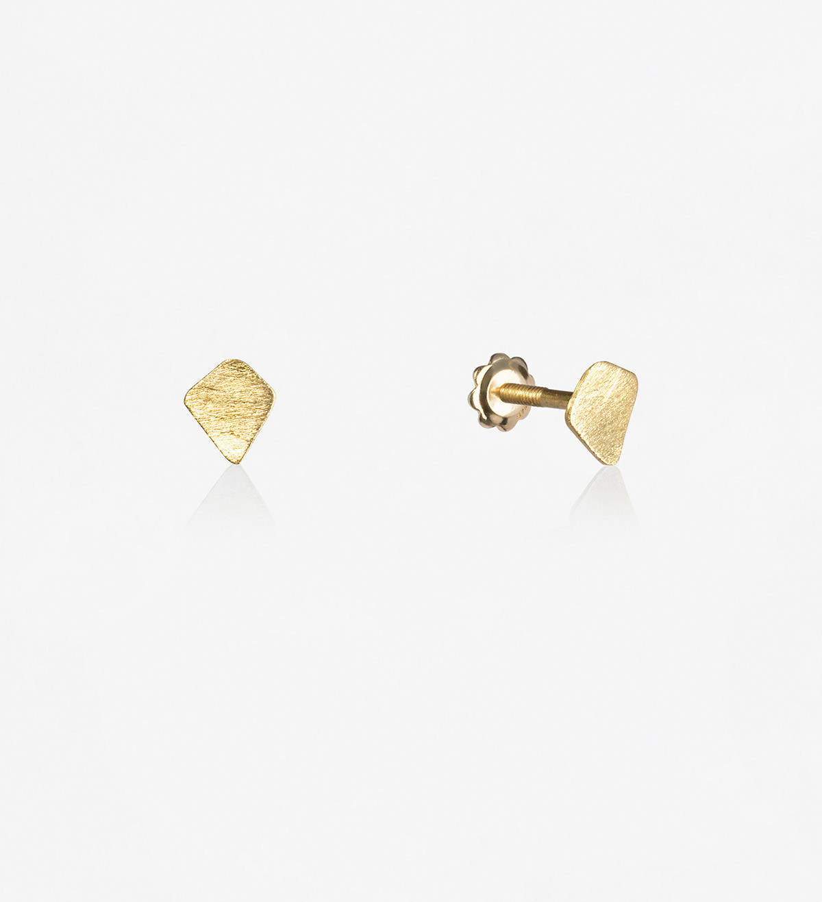 18k gold earrings Aire 4mm