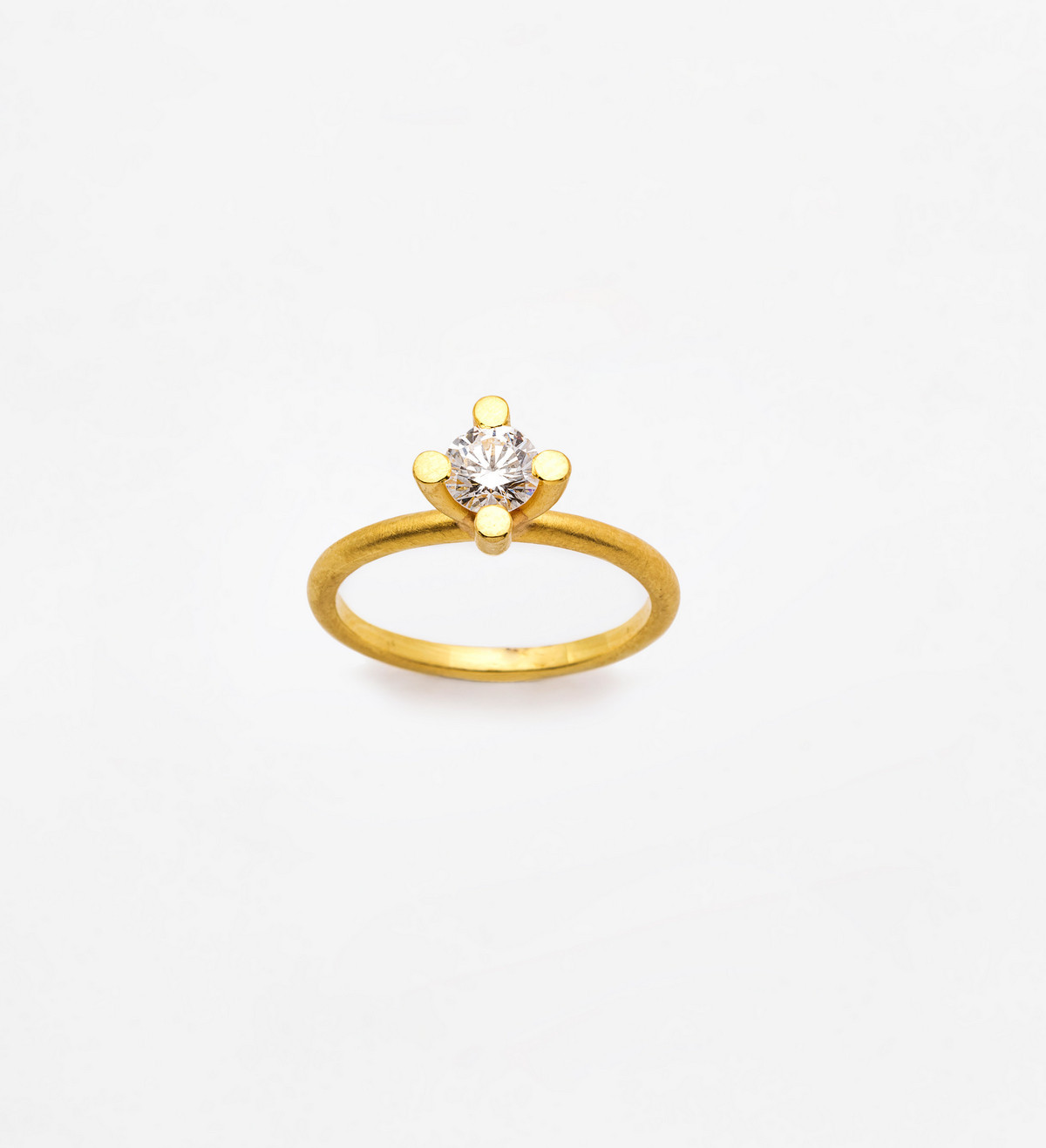 Solitario con oro con diamante 0,31ct VS1 D