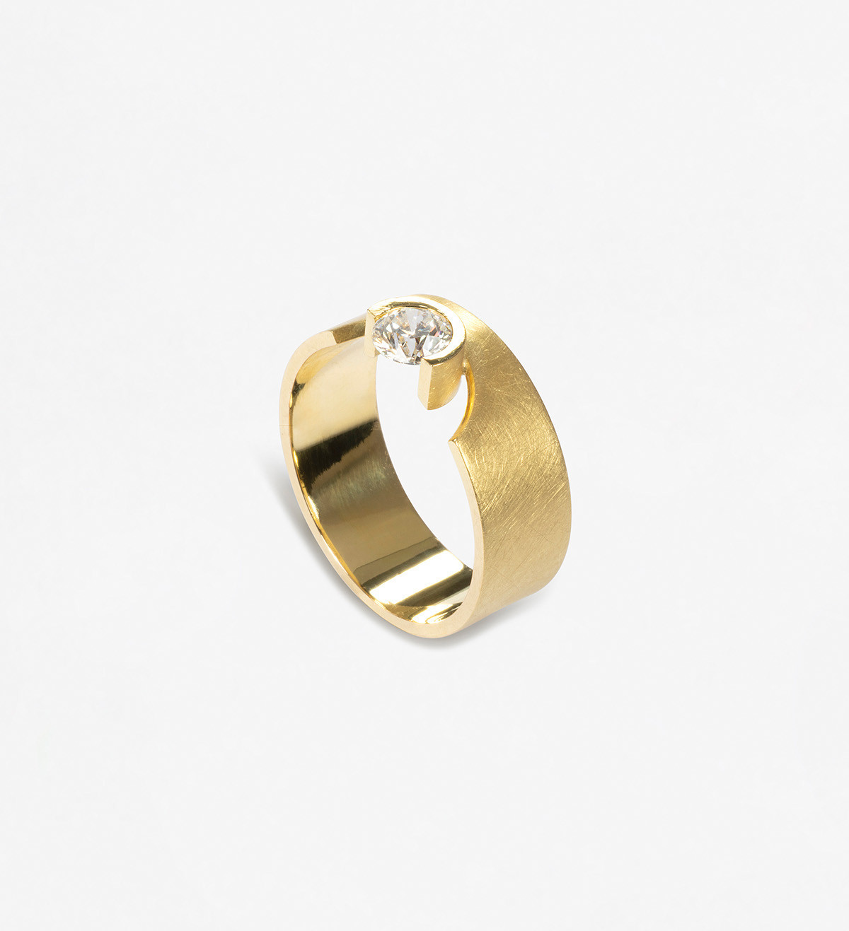 Solitario oro amarillo con diamante 0,30ct VVS2