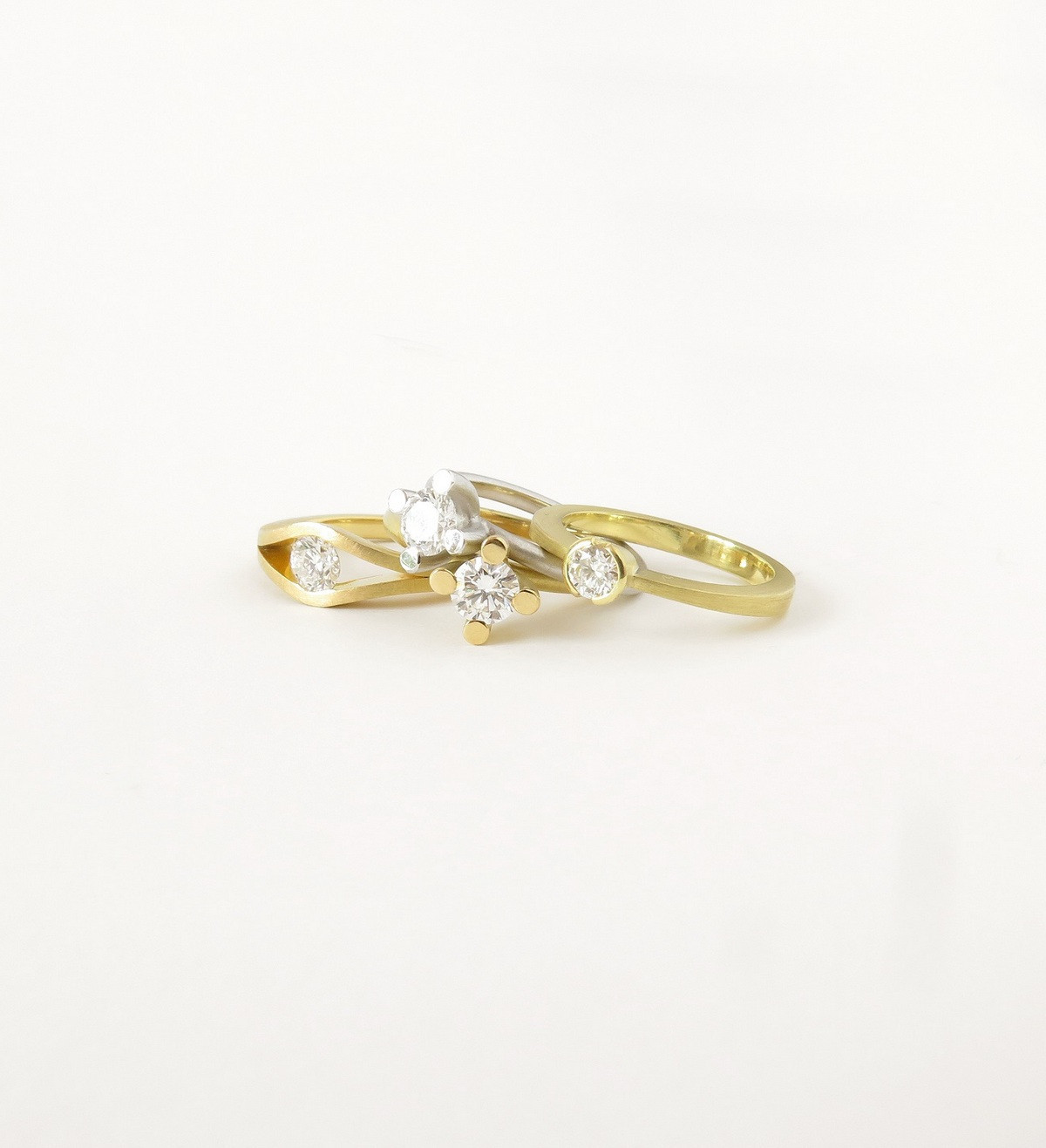 Solitari or blanc amb diamant 0,45ct VVS1 F